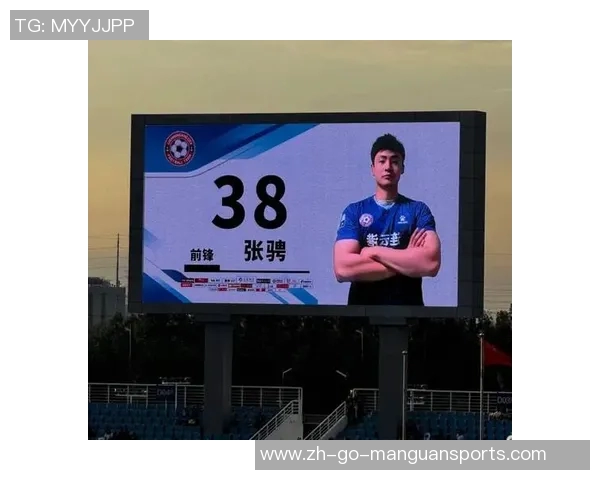 中国足球球星颜值排行 哪些球员既能踢球又能吸引眼球 中国足球球星颜值排行 哪些球员既能踢球又能吸引眼球