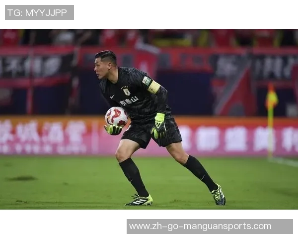 王大雷：从绿茵场到传奇门神的蜕变与背后的坚持与奋斗